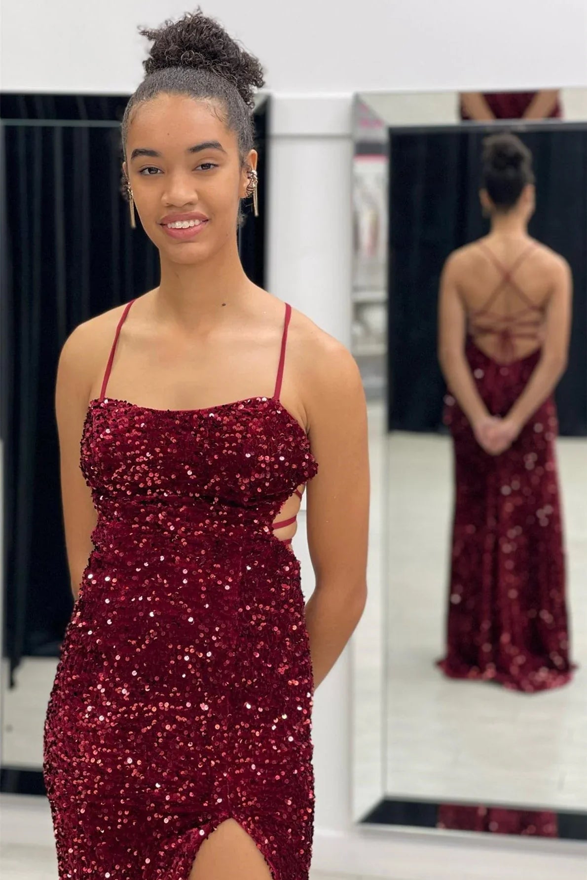 Elegant Mermaid Spaghetti Straps Sleeveless Backless Floor-Length Prom Dress