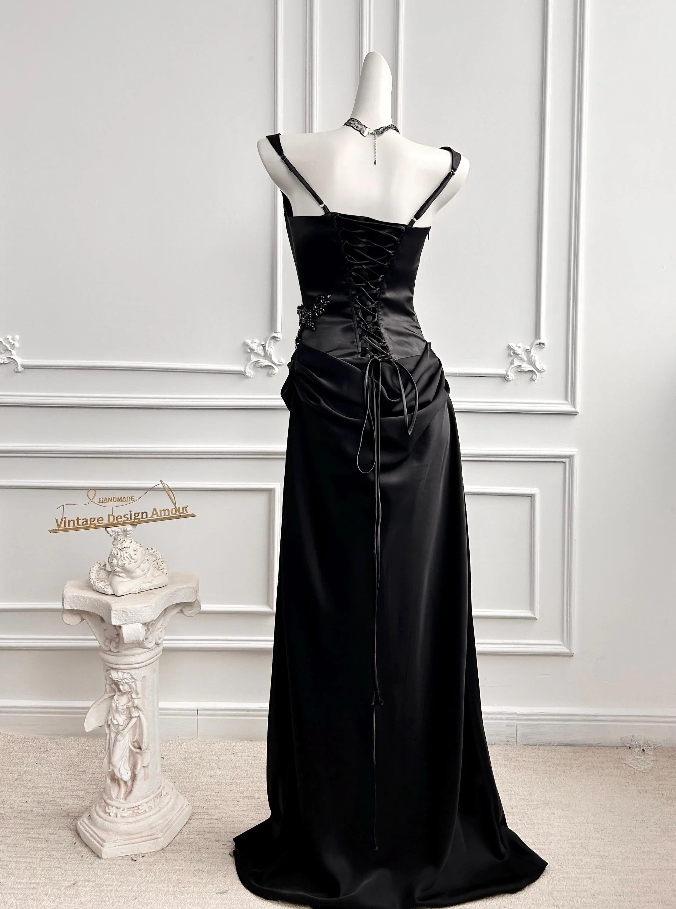 Elegant Mermaid Square-Neck Corset Beaded Ruched Black Floor-Length Prom Dress
