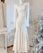 Elegant Mermaid Square-Neck Long-Sleeve Satin Light Blue Floor-Length Prom Dress for Women