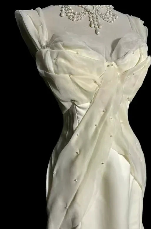 Elegant Mermaid Sweetheart Beaded Satin Chiffon Ivory Prom Dress For Women
