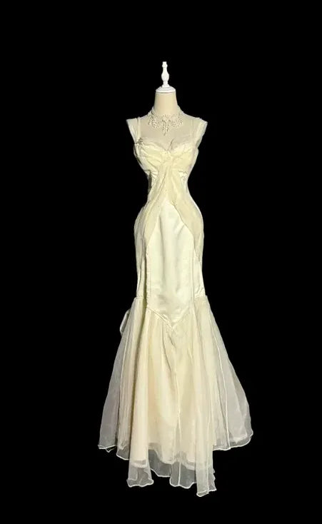 Elegant Mermaid Sweetheart Beaded Satin Chiffon Ivory Prom Dress For Women