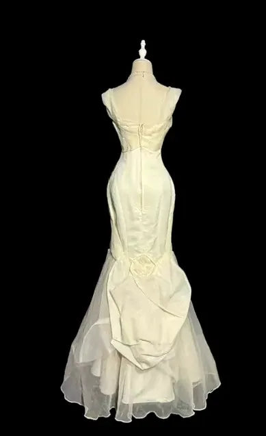 Elegant Mermaid Sweetheart Beaded Satin Chiffon Ivory Prom Dress For Women