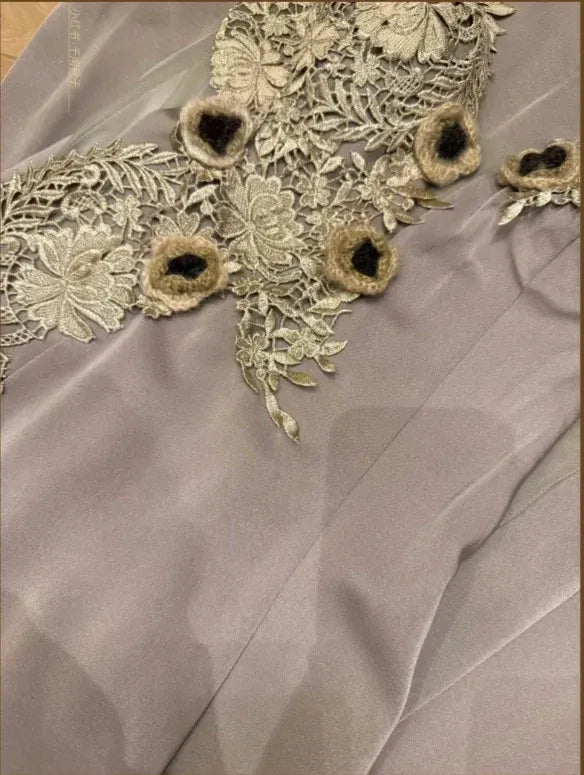 Elegant Mermaid V-Neck Lace Applique Satin Taupe Prom Dress For Sale