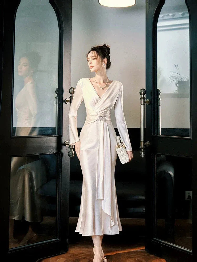 Elegant Mermaid V-Neck Long-Sleeve Draped Satin Ivory Maxi Prom Dress for Women