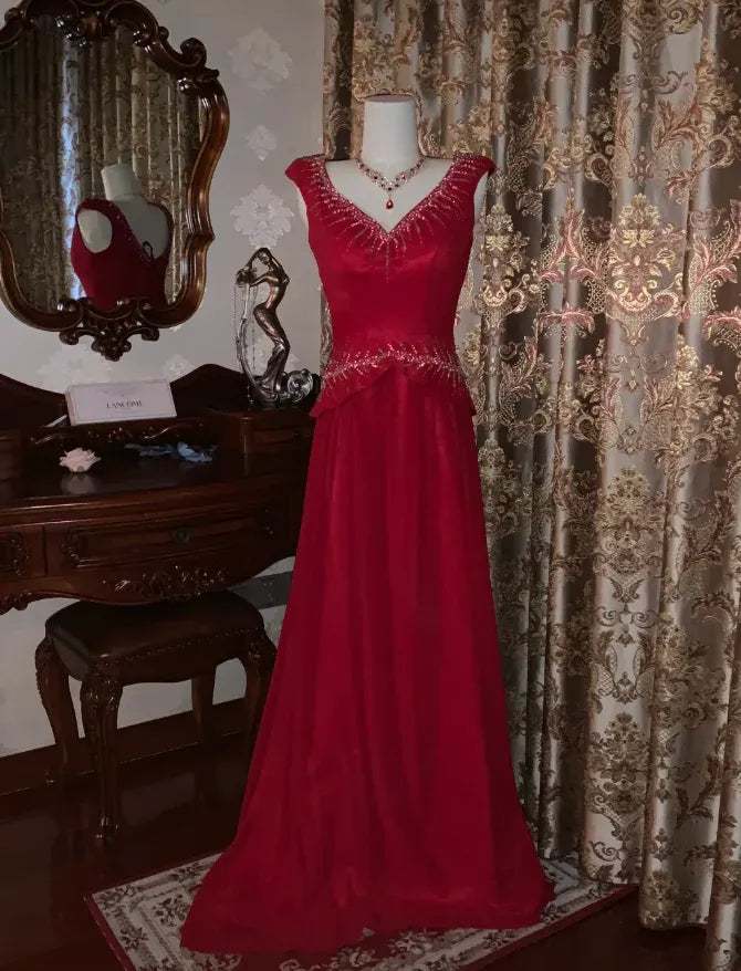 Elegant Mermaid V-Neck Sleeveless Beaded Red Maxi Prom Dress for Women ready to ship