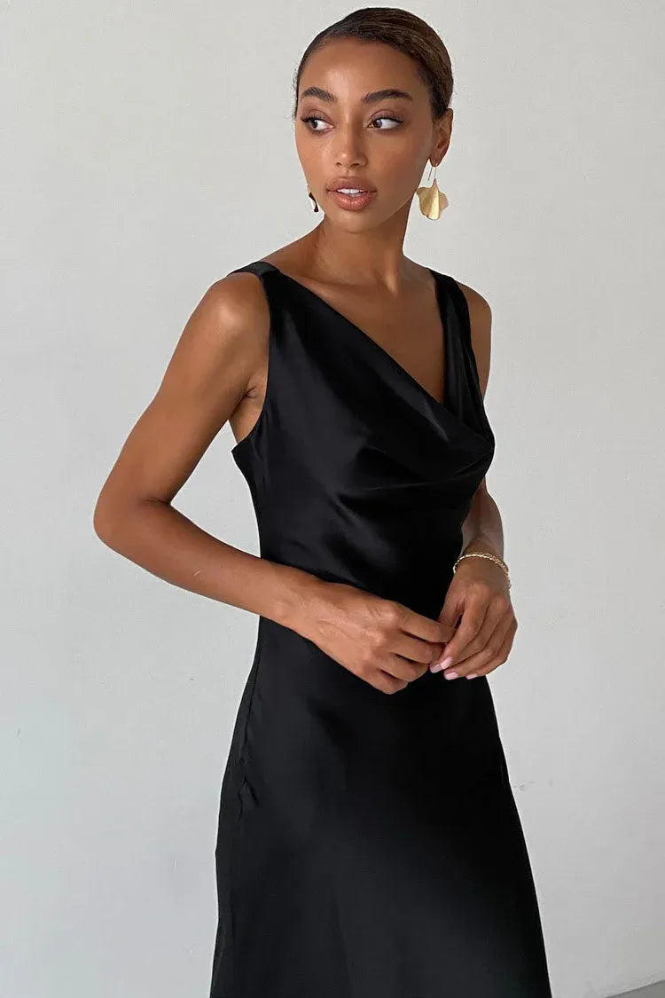 Elegant Mermaid V-Neck Sleeveless Draped Satin Black Maxi Evening Dress for Women