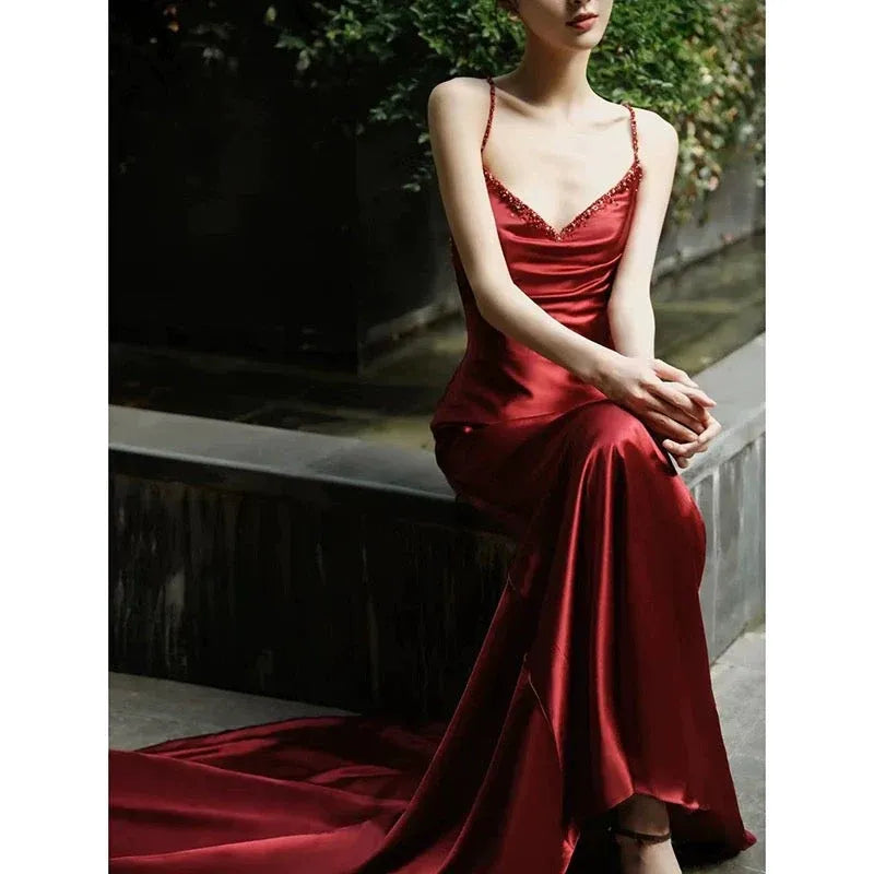 Elegant Midi Sleeveless Backless Red Prom Dress For Women Ready To Ship
