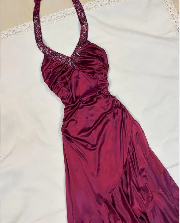 Elegant Sheath/Column Halter Neck Sleeveless Satin Floor-Length Prom Dress