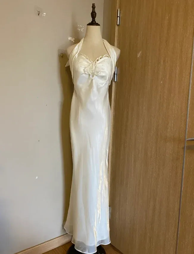 Elegant Sheath Halter Sleeveless Rose-Accent Ivory Long Prom Dress for Women Ready to Ship