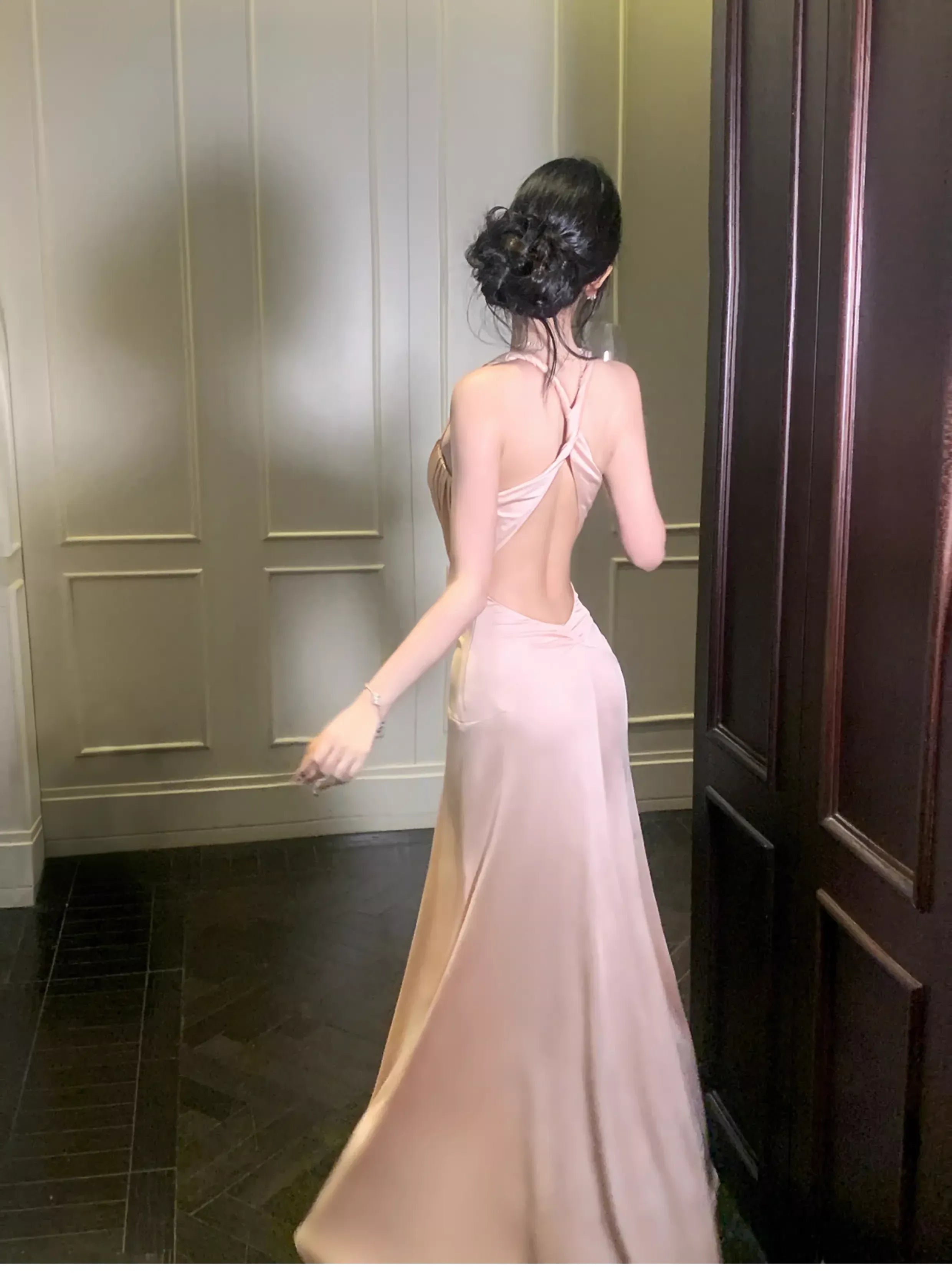 Elegant Sheath Halter Twist Backless Beaded Satin Coral Powder Prom Dress