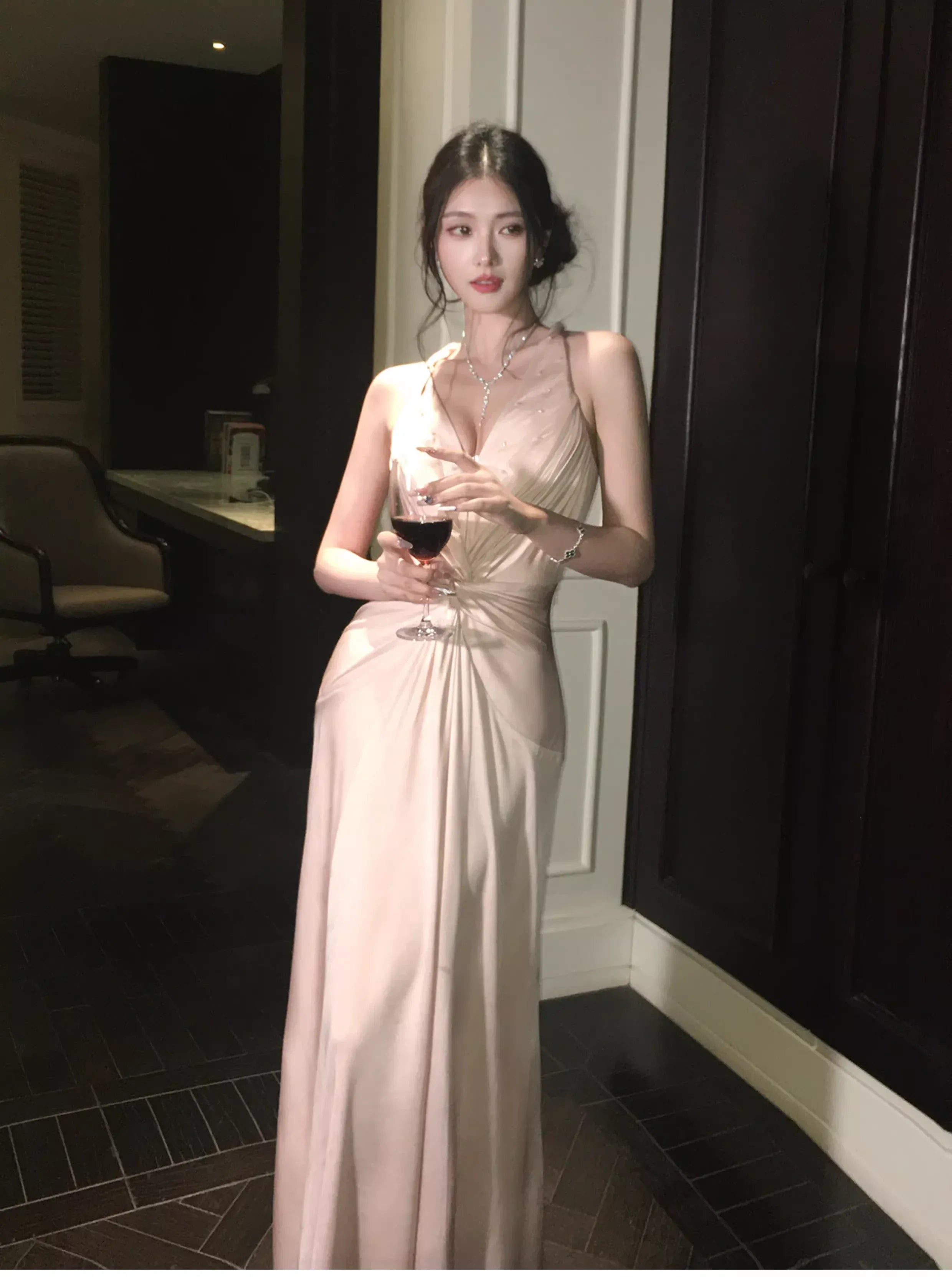Elegant Sheath Halter Twist Backless Beaded Satin Coral Powder Prom Dress