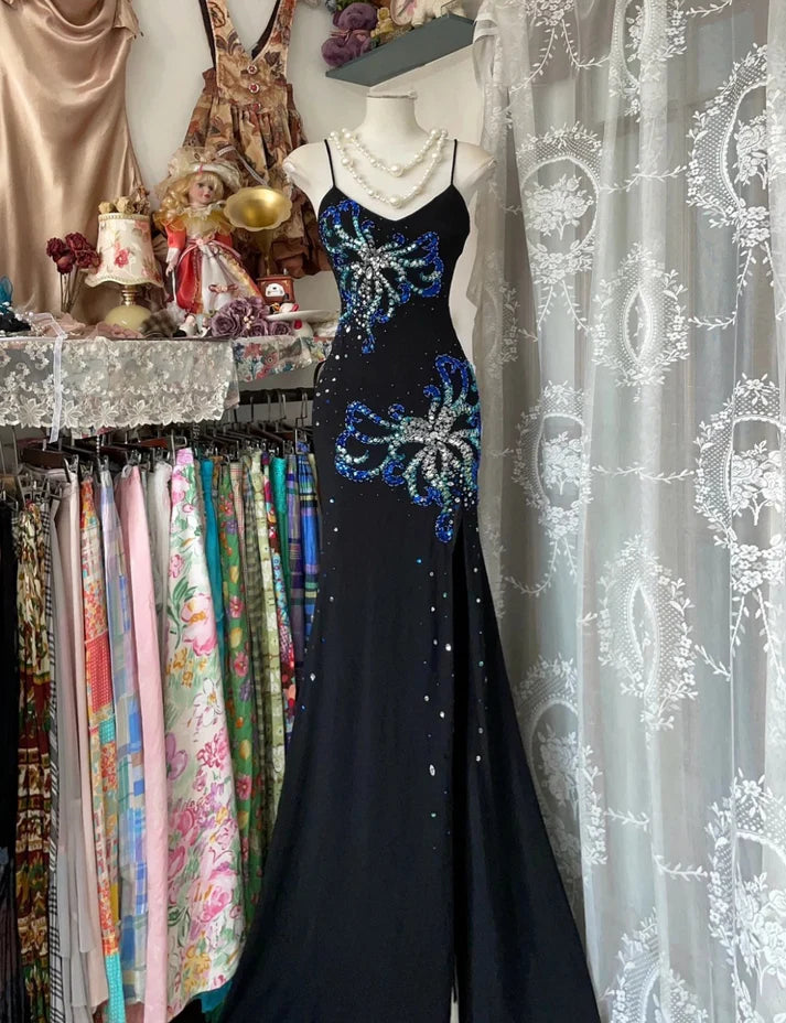 Elegant Sheath Spaghetti Strap Sequin Beaded Chiffon Black Evening Dress