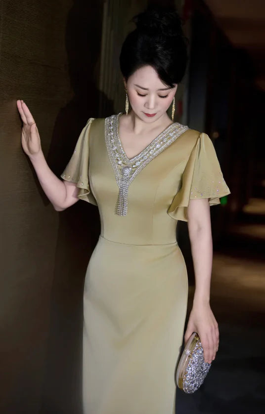 Elegant Sheath V-neck Rhinestone Satin Olive Green Mother of the Bride Dress