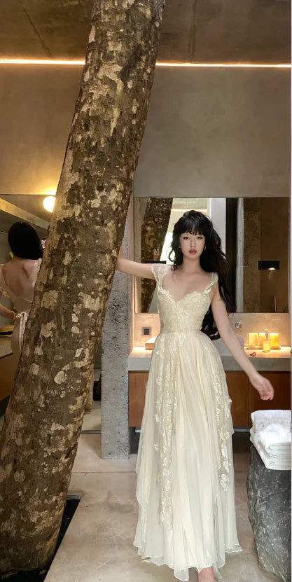 Elegant Sweetheart Chiffon Light Champagne Long Prom Dresses With Applique