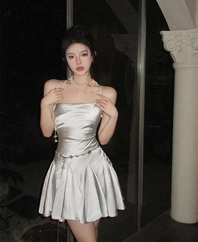 Elegant A-Line Spaghetti Straps Pleated Satin Silver Grey Mini Homecoming Dresses