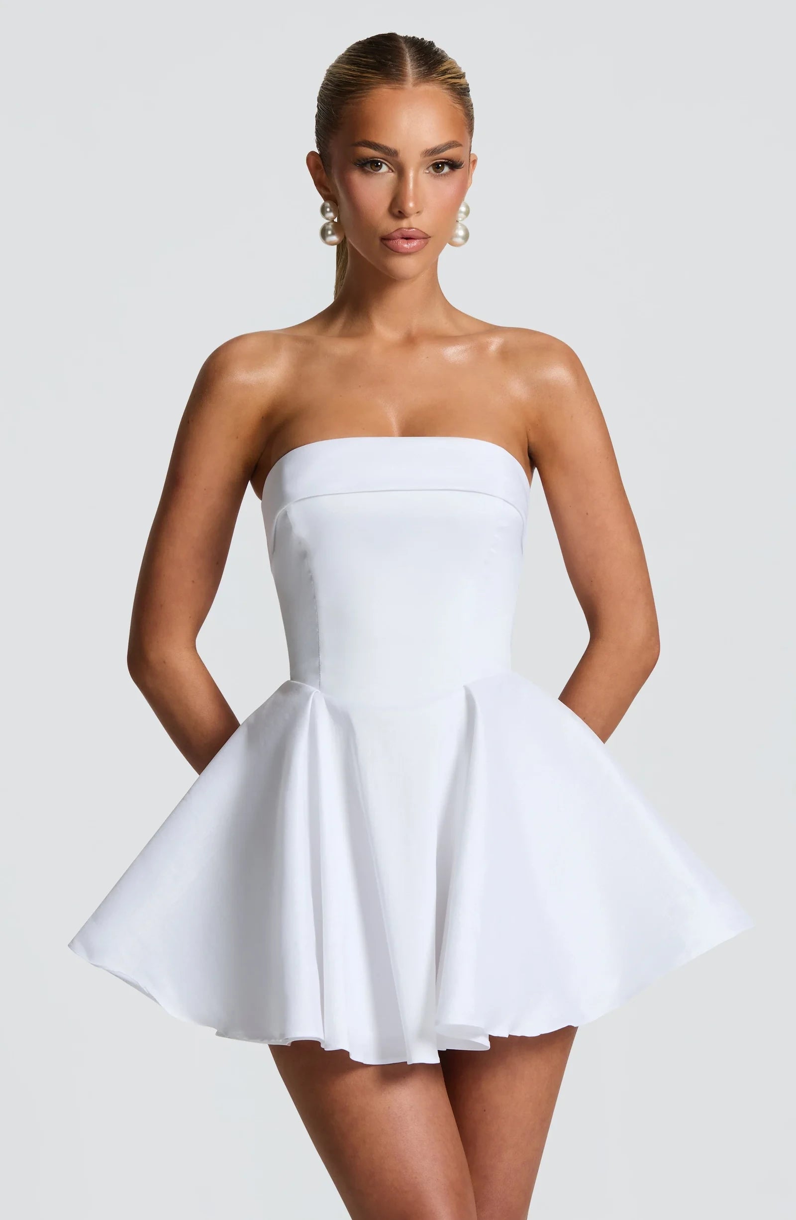 Elegant A-Line Strapless Lace Up Back Flared Taffeta White Mini Homecoming Dress