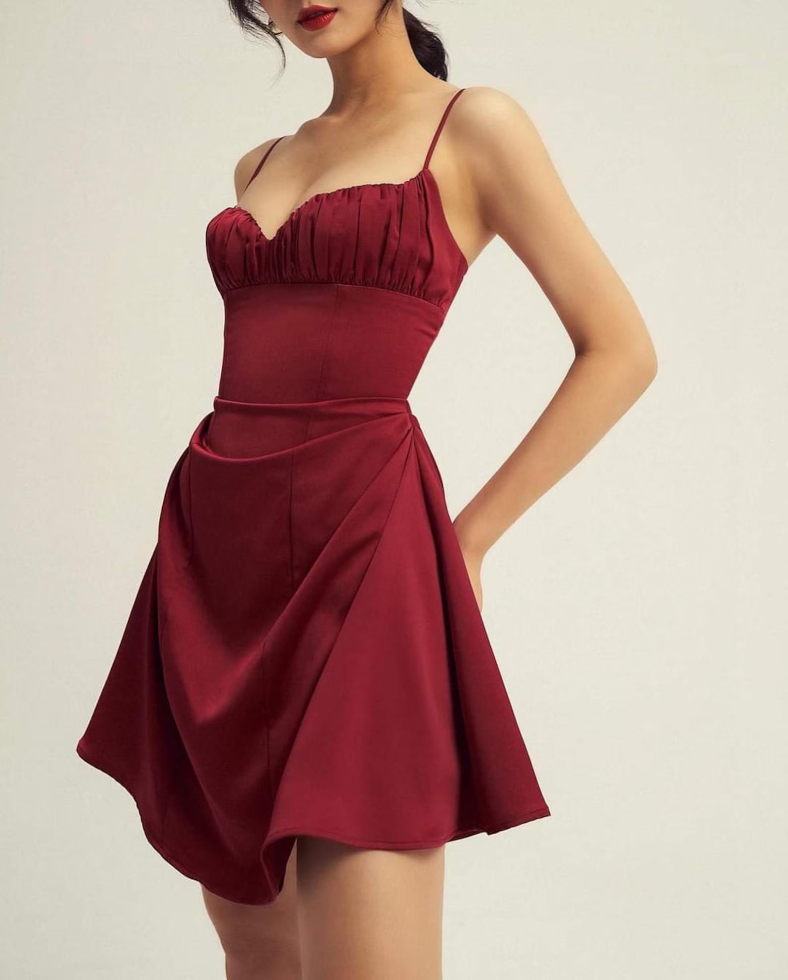 Elegant A-Line Sweetheart Spaghetti Straps Ruched Draped Burgundy Short Homecoming Dresses