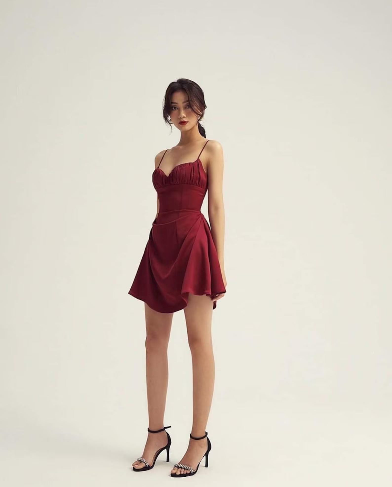Elegant A-Line Sweetheart Spaghetti Straps Ruched Draped Burgundy Short Homecoming Dresses