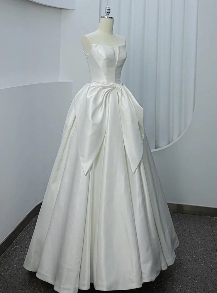 Elegant Ball Gown Strapless Bow-Accent Satin White Floor-Length Wedding Dress