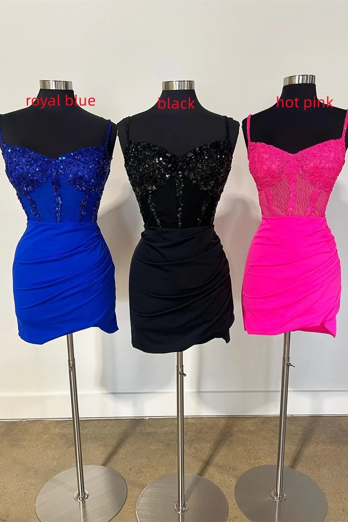 Elegant Fitted Sweetheart Corset Ruched Sequins Black Short Homecoming Dress