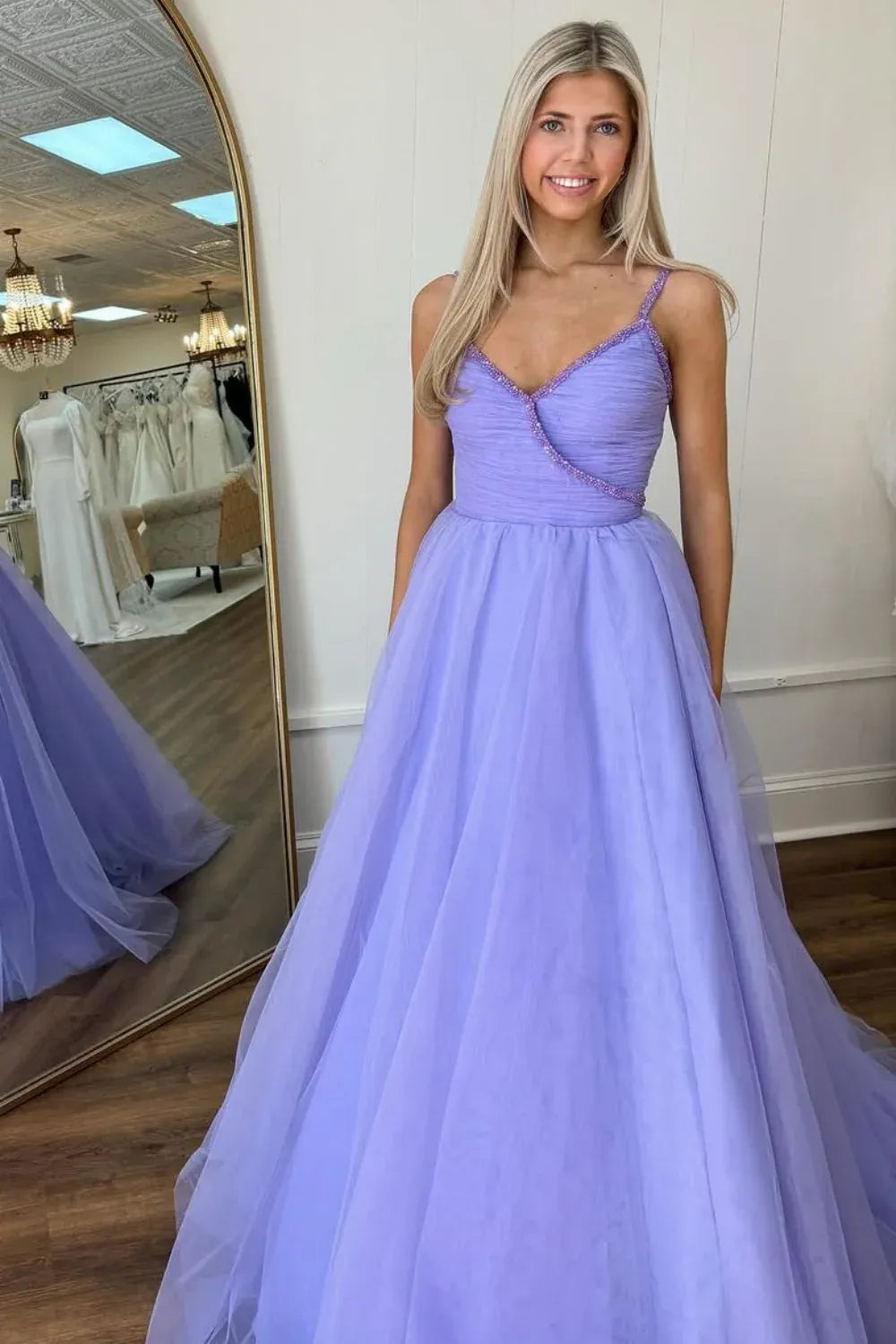 Enchanting Ballgown Deep V-Neck Sleeveless Beaded Tulle Lavender Floor-Length Evening Dress For Women