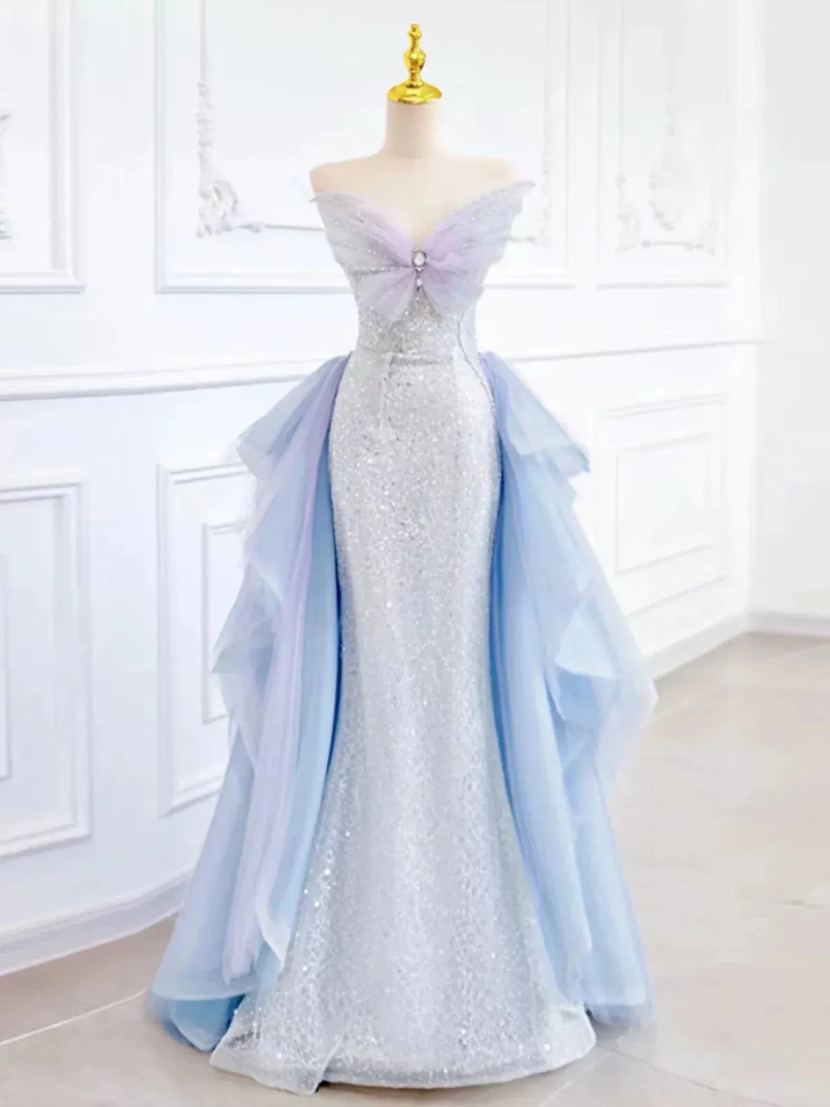 Enchanting Ballgown Sweetheart Sleeveless Ombre-Tulle Sequin Light Blue Floor-Length Prom Dress for Women