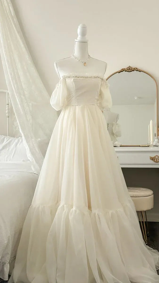 Enchanting Tulle Train Evening Dress Ivory Off-Shoulder Puff-Sleeve for Women