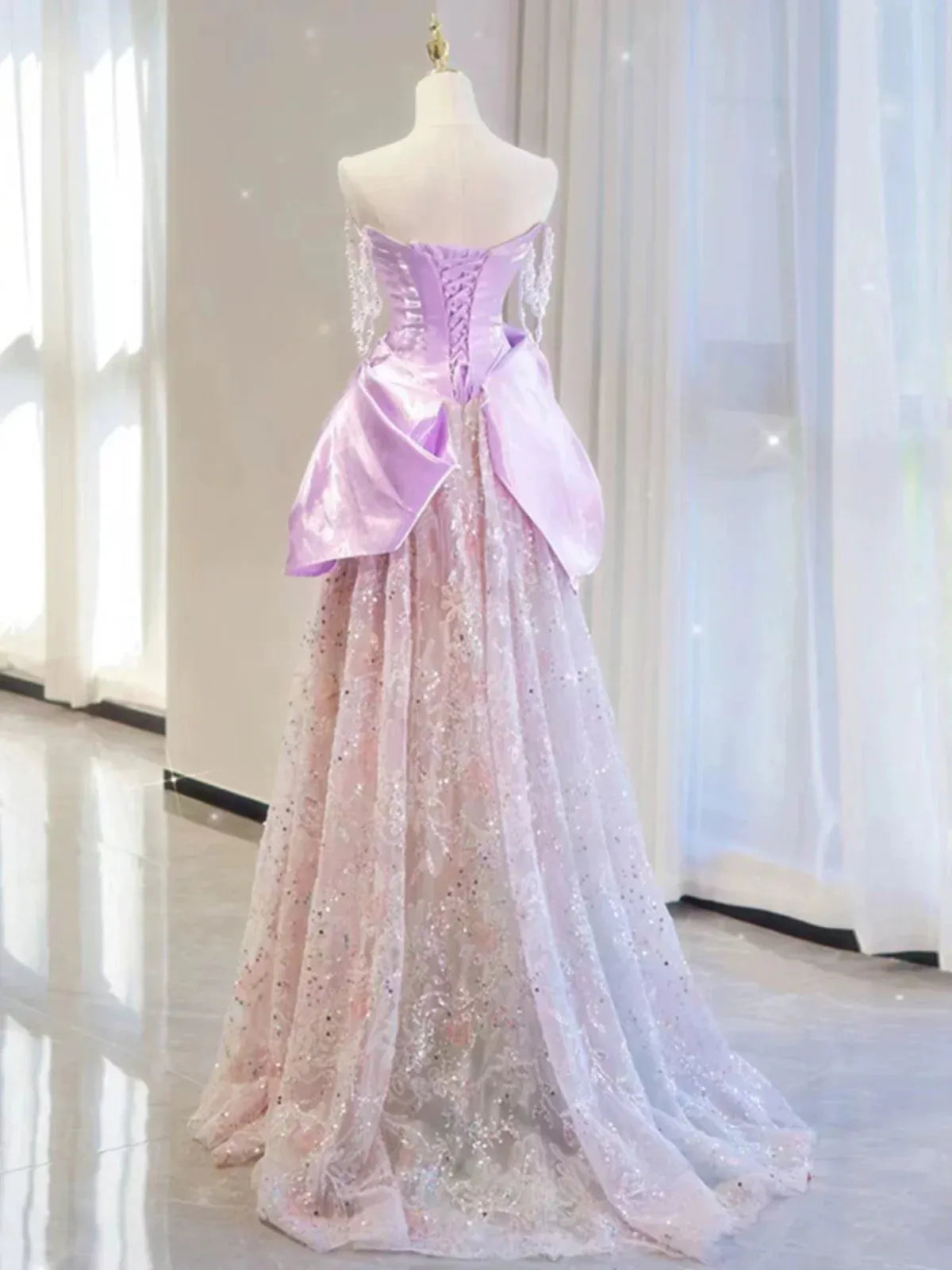Ethereal Ballgown Sweetheart-Strap Sleeveless Ruffled Lavender Maxi Prom Dress for Women Custom