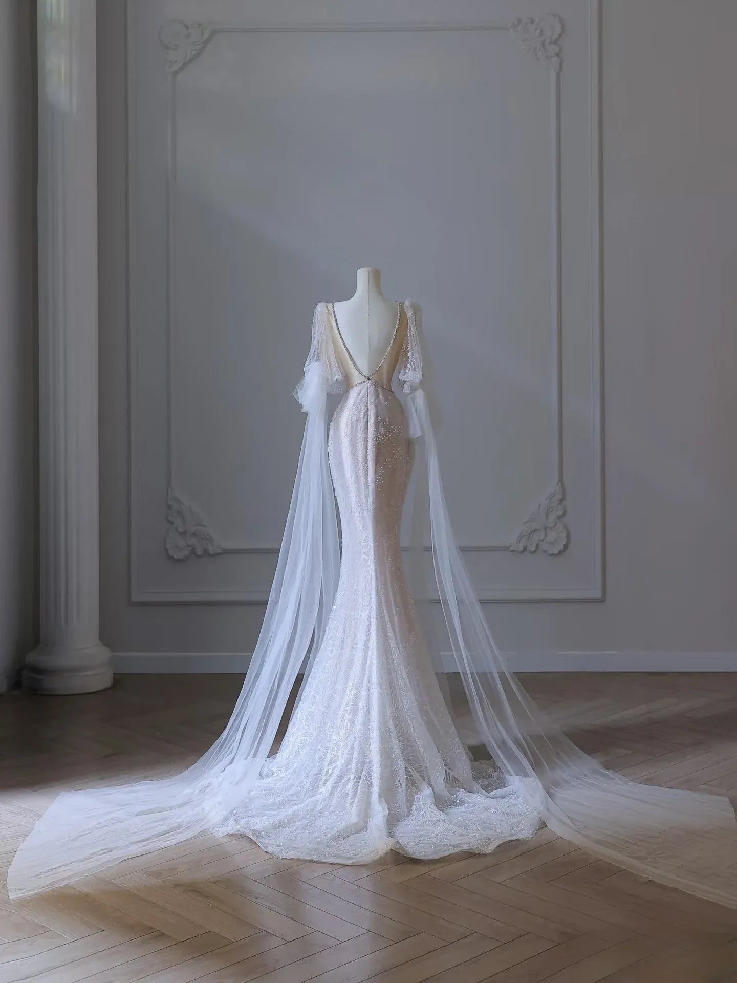 Ethereal Mermaid V-Neck Long-Sleeve Beaded Tulle Ivory Floor-Length Evening Dress for Women