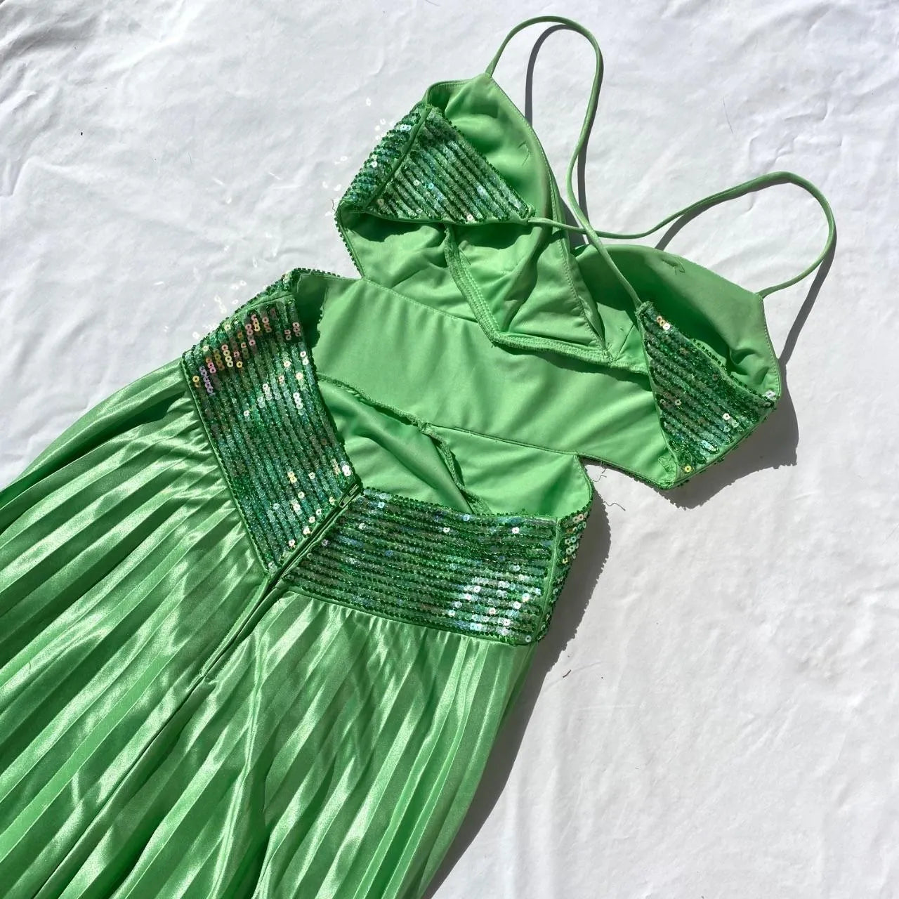 Exquisite A-Line V Neck Sleeveless Satin Floor-Length Prom Dress