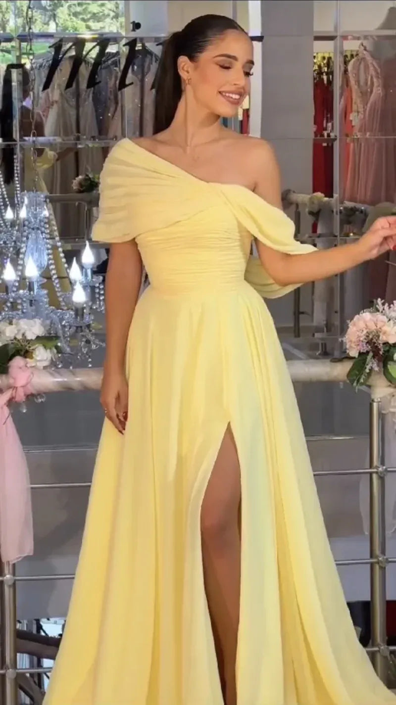 Flowy Chiffon Floor-Length Evening Dress Pale Yellow One-Shoulder Drape for Women