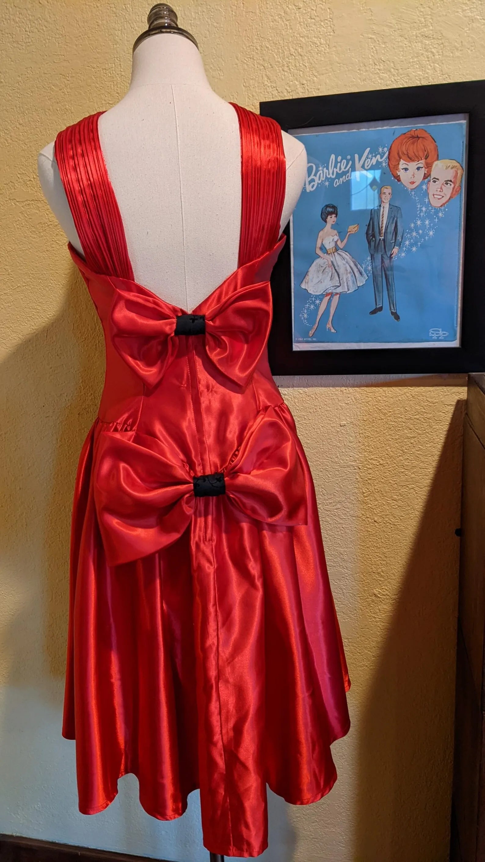 Glamorous A-Line Halter Neck Satin Red Short Prom Dress With Bow Ready To Ship