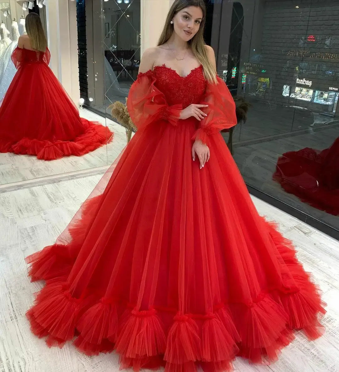 Glamorous A-Line Off-Shoulder Puff Sleeve Tulle Red Evening Dress With Train