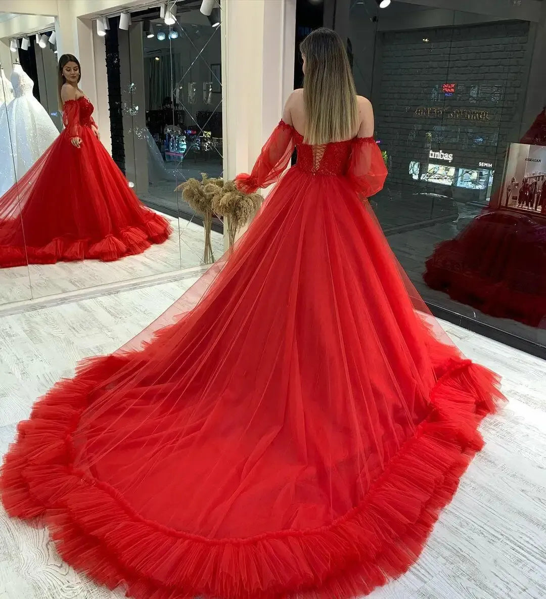 Glamorous A-Line Off-Shoulder Puff Sleeve Tulle Red Evening Dress With Train