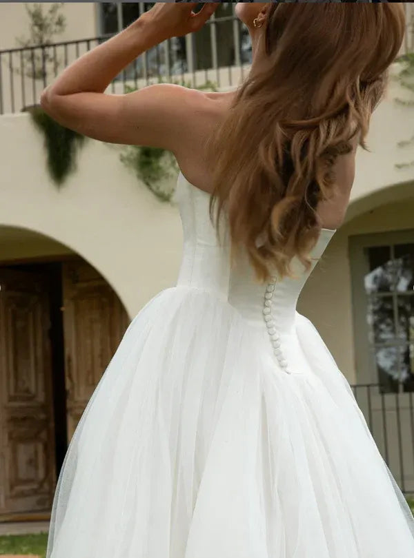 Glamorous Ball Gown Strapless Corset Tulle White Floor-Length Prom Dress For Bride