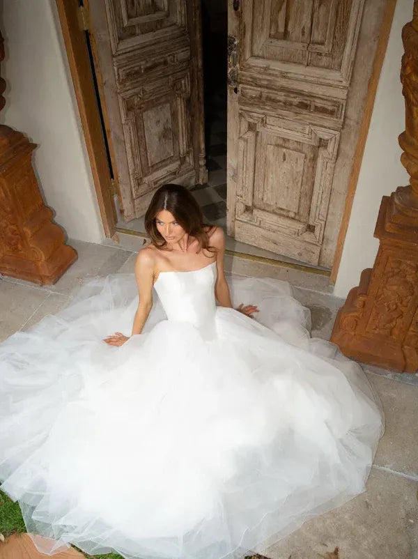 Glamorous Ball Gown Strapless Corset Tulle White Floor-Length Prom Dress For Bride