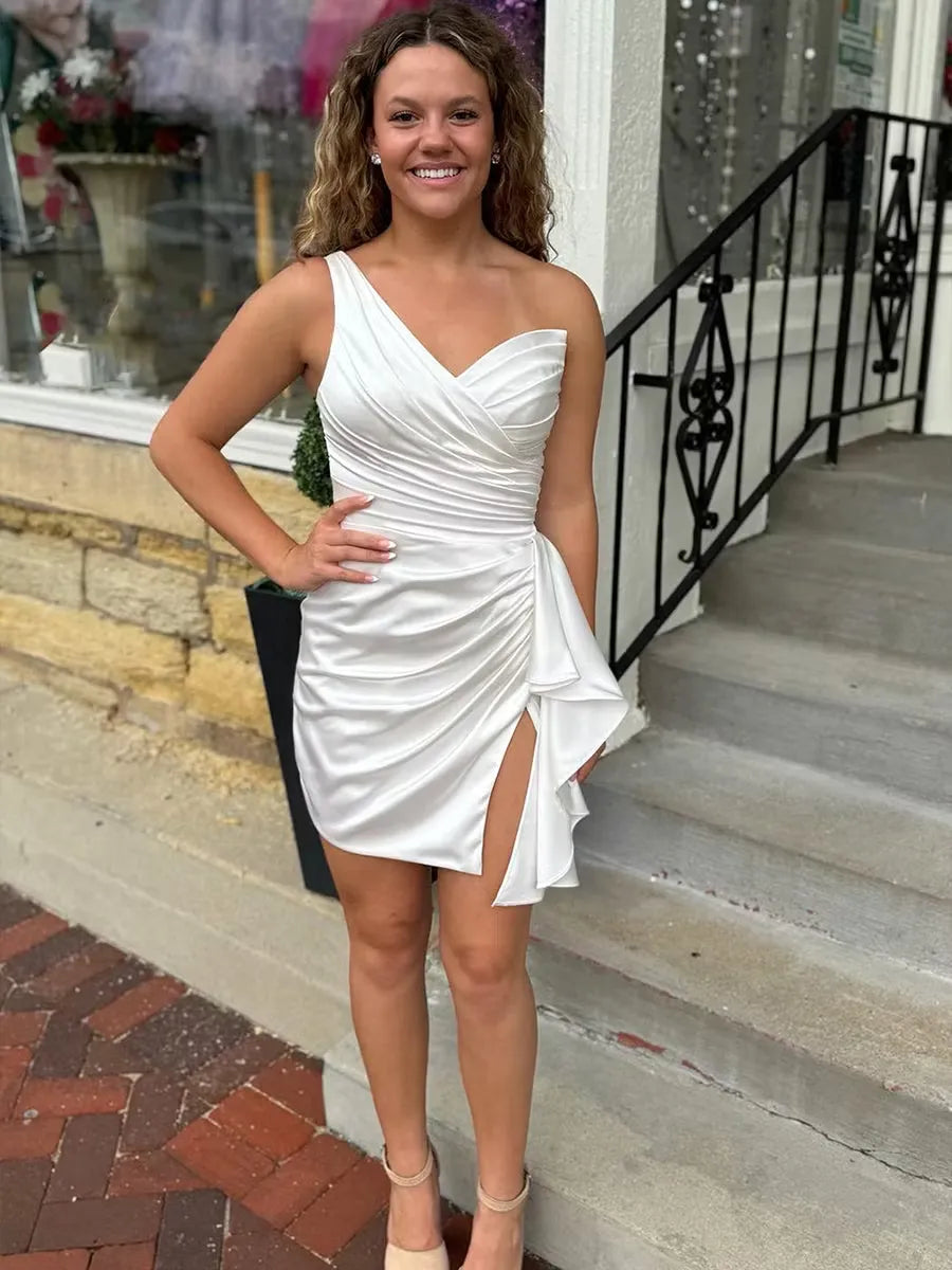 Glamorous Bodycon One-Shoulder Pleated Satin White Short Homecoming Dress
