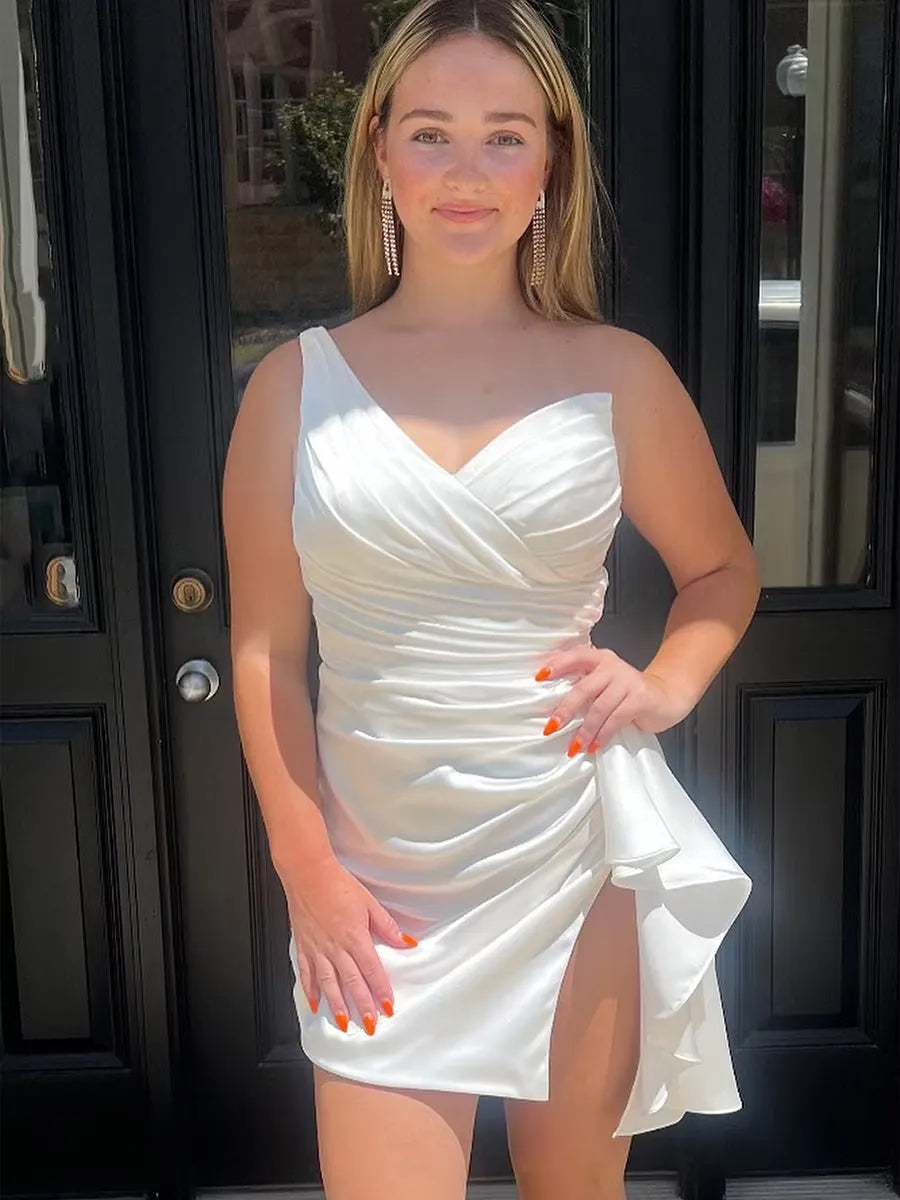 Glamorous Bodycon One-Shoulder Pleated Satin White Short Homecoming Dress
