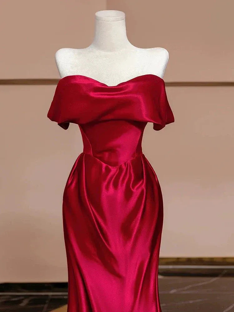 Glamorous Mermaid Off-the-Shoulder Sleeveless Draped Red Train Prom Dress for Women Custom