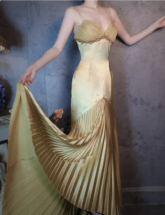 Glamorous Mermaid Sweetheart-Neck Sleeveless Beaded Gold Maxi Prom Dress for Women Custom