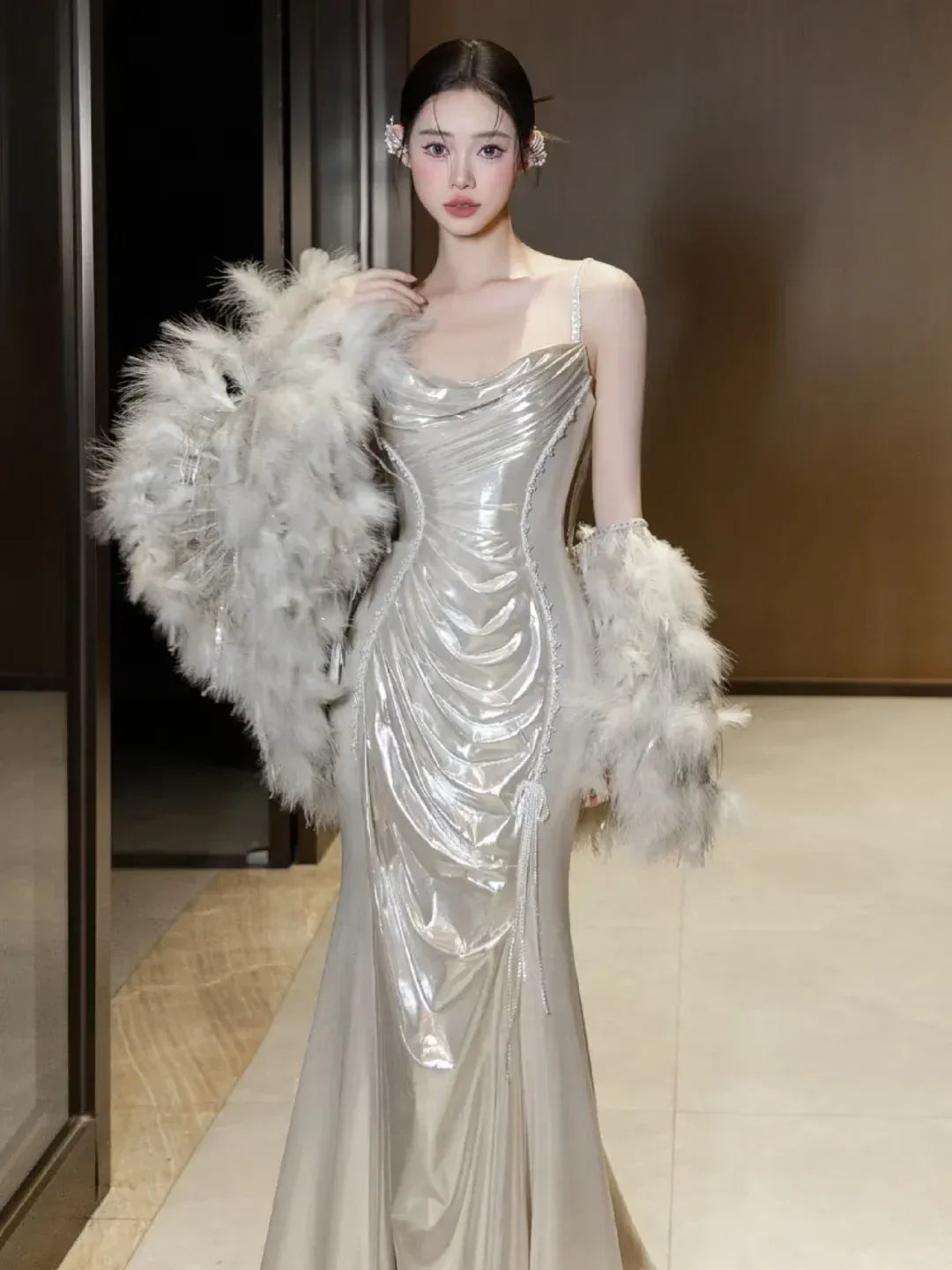 Glamorous Mermaid Sweetheart-Neck Sleeveless Sequin-Trim Iridescent Silver Maxi Evening Dress for Women