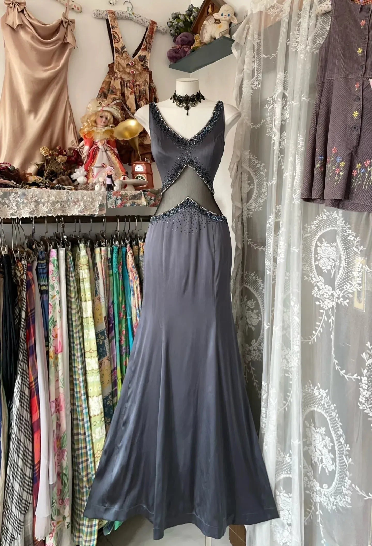 Glamorous Mermaid V-neck Sleeveless Beaded Dusty Grey Maxi Prom Dress for Women Hot Sale