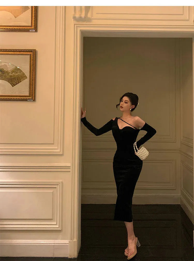 Glamorous Sheath One-Shoulder Long Sleeve Cutout Black Midi Prom Dress