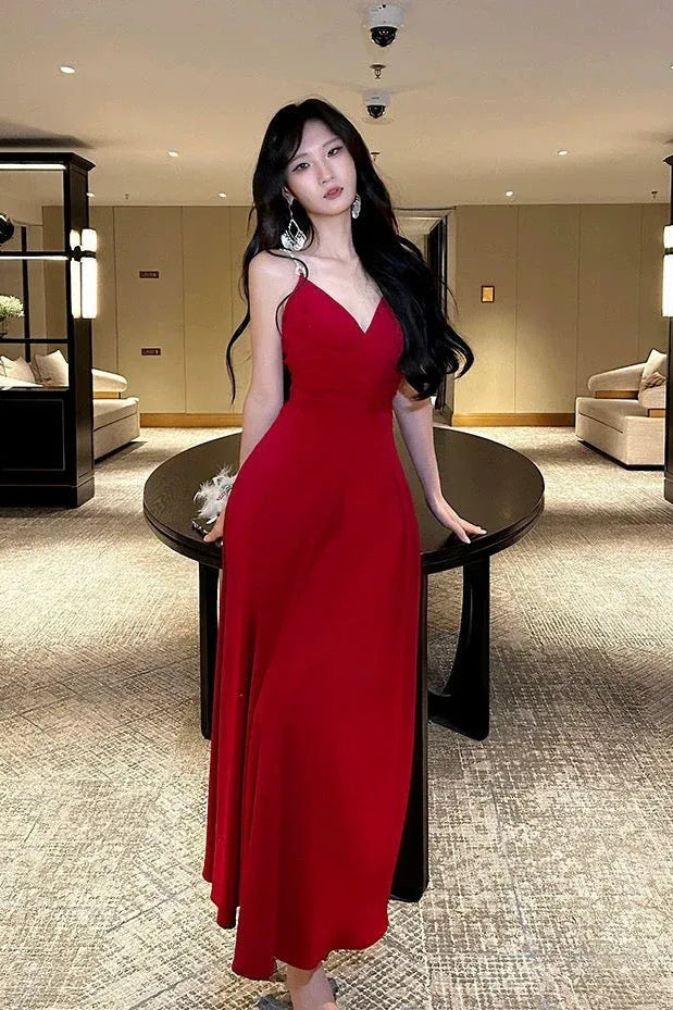 Glamorous Sheath V-Neck Sleeveless Crystal-Strap Red Maxi Prom Dress for Women