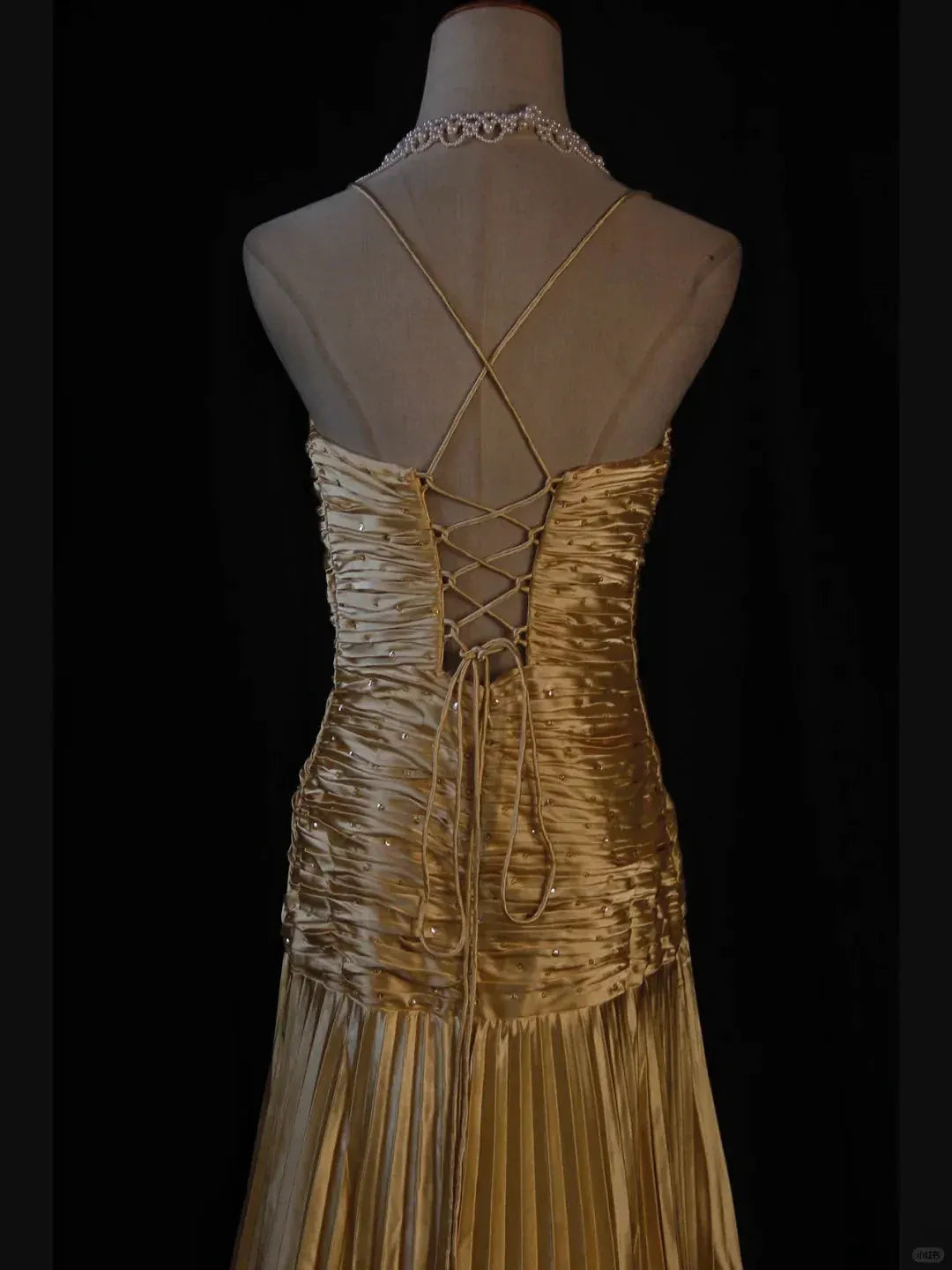 Glamorous Trumpet Halter Sleeveless Ruched Gold Train Prom Dress for Women For Sale