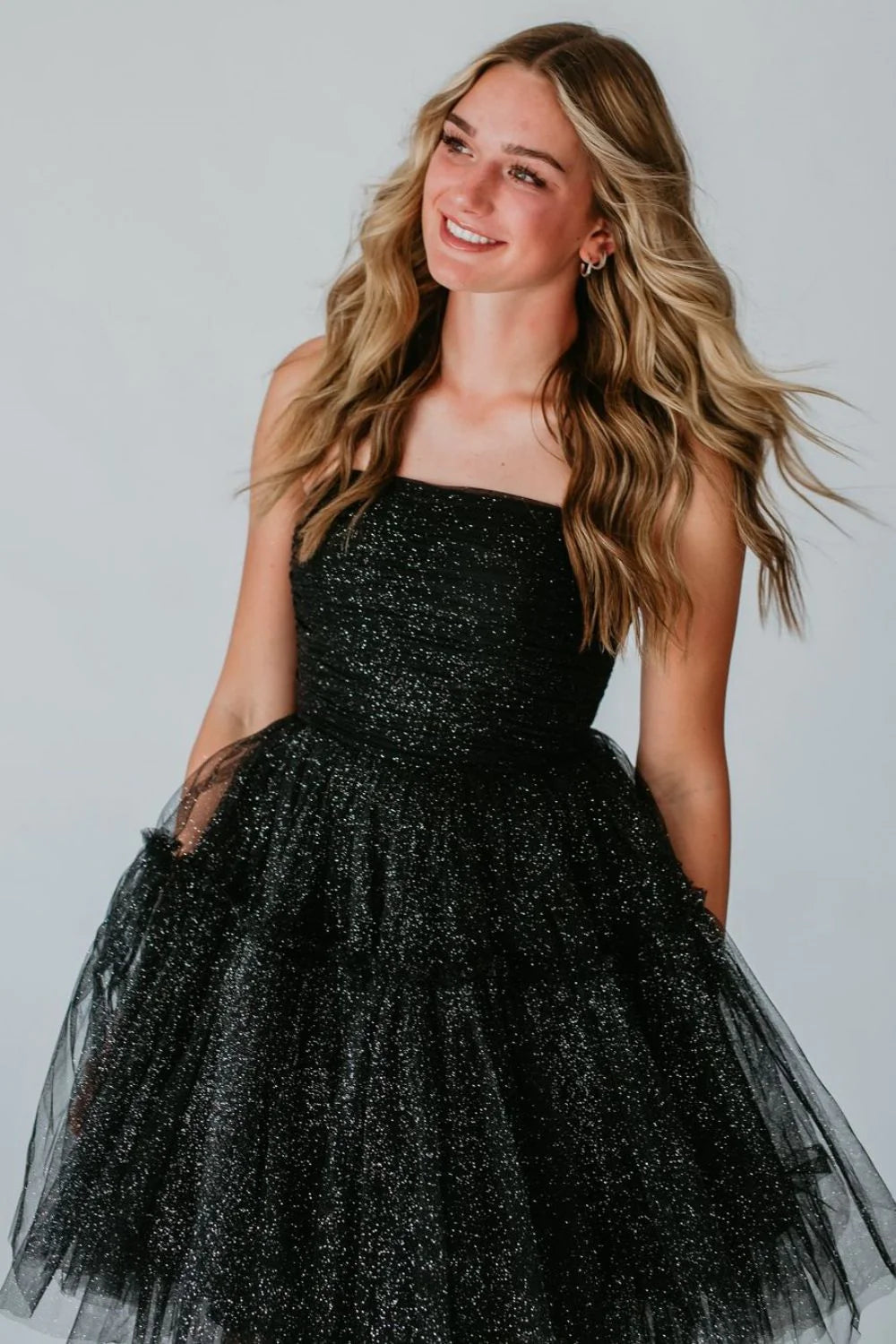 Glitter A-Line Spaghetti Straps Lace Up Tulle Black Short Homecoming Dress