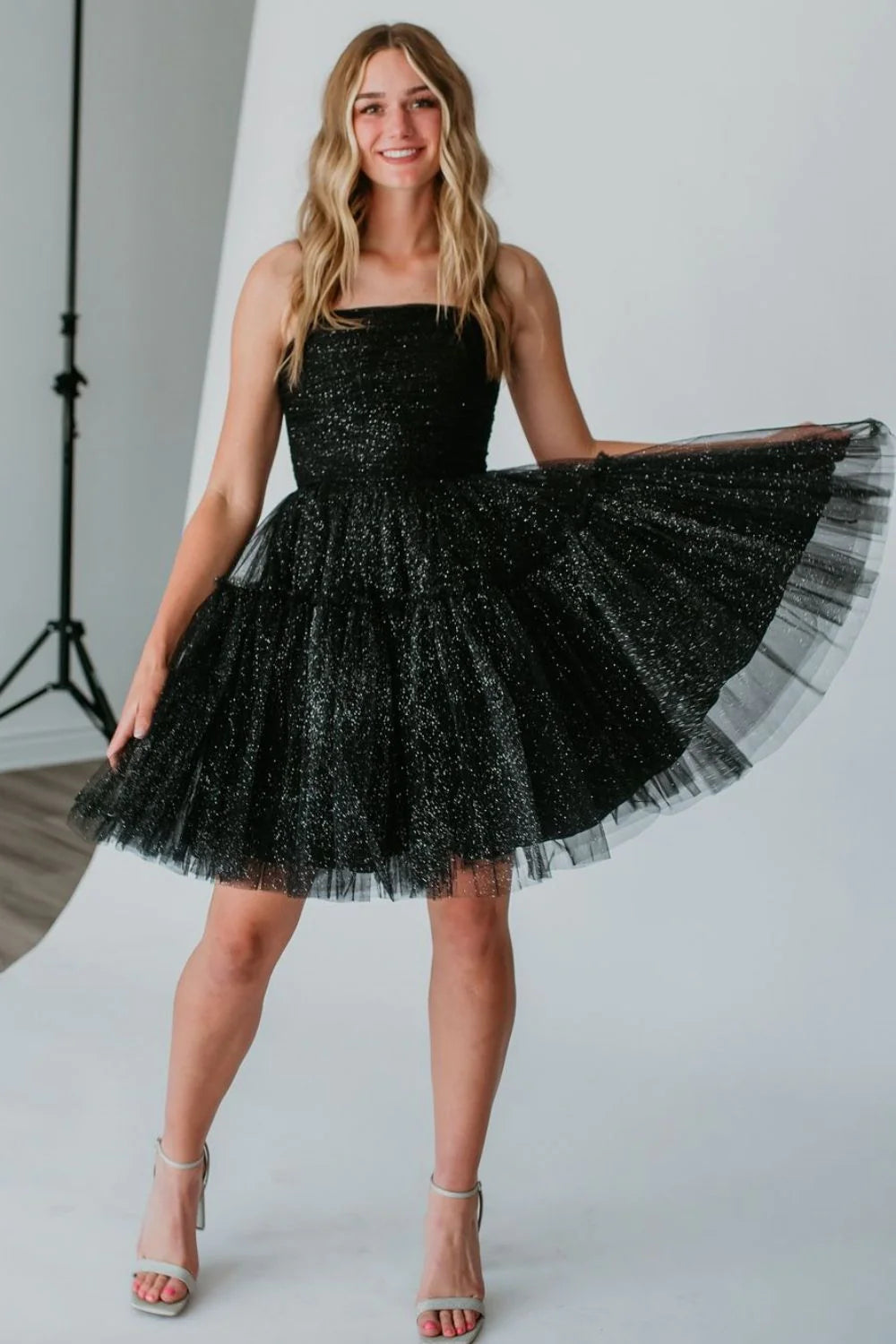 Glitter A-Line Spaghetti Straps Lace Up Tulle Black Short Homecoming Dress