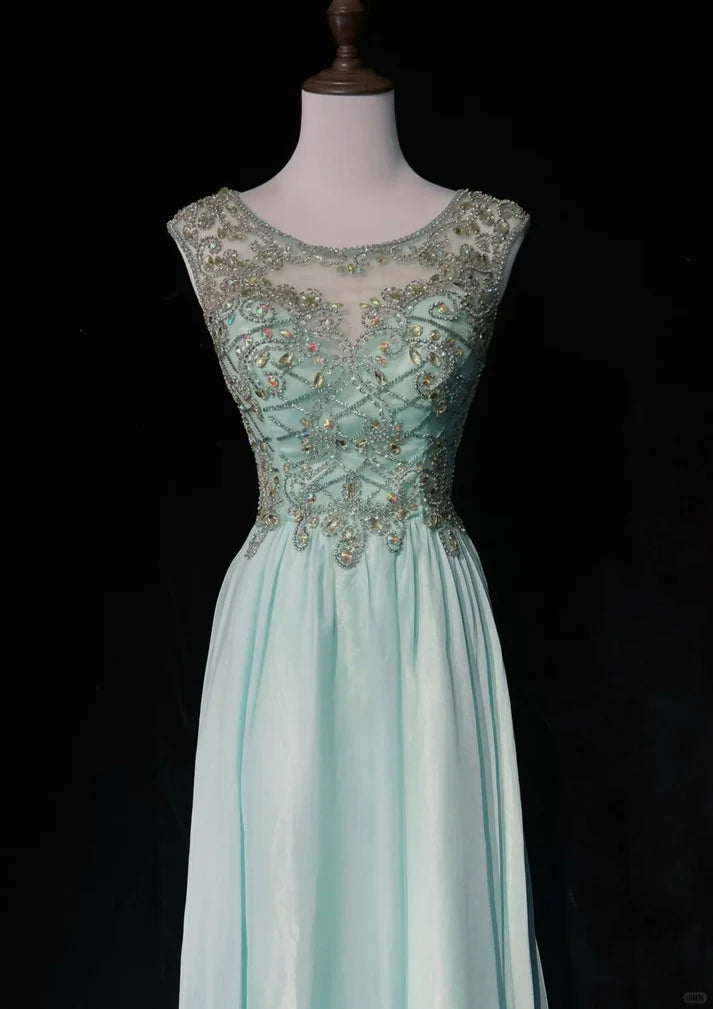 Gorgeous A-line Round Neck Rhinestones Tulle Green Long Party Dress