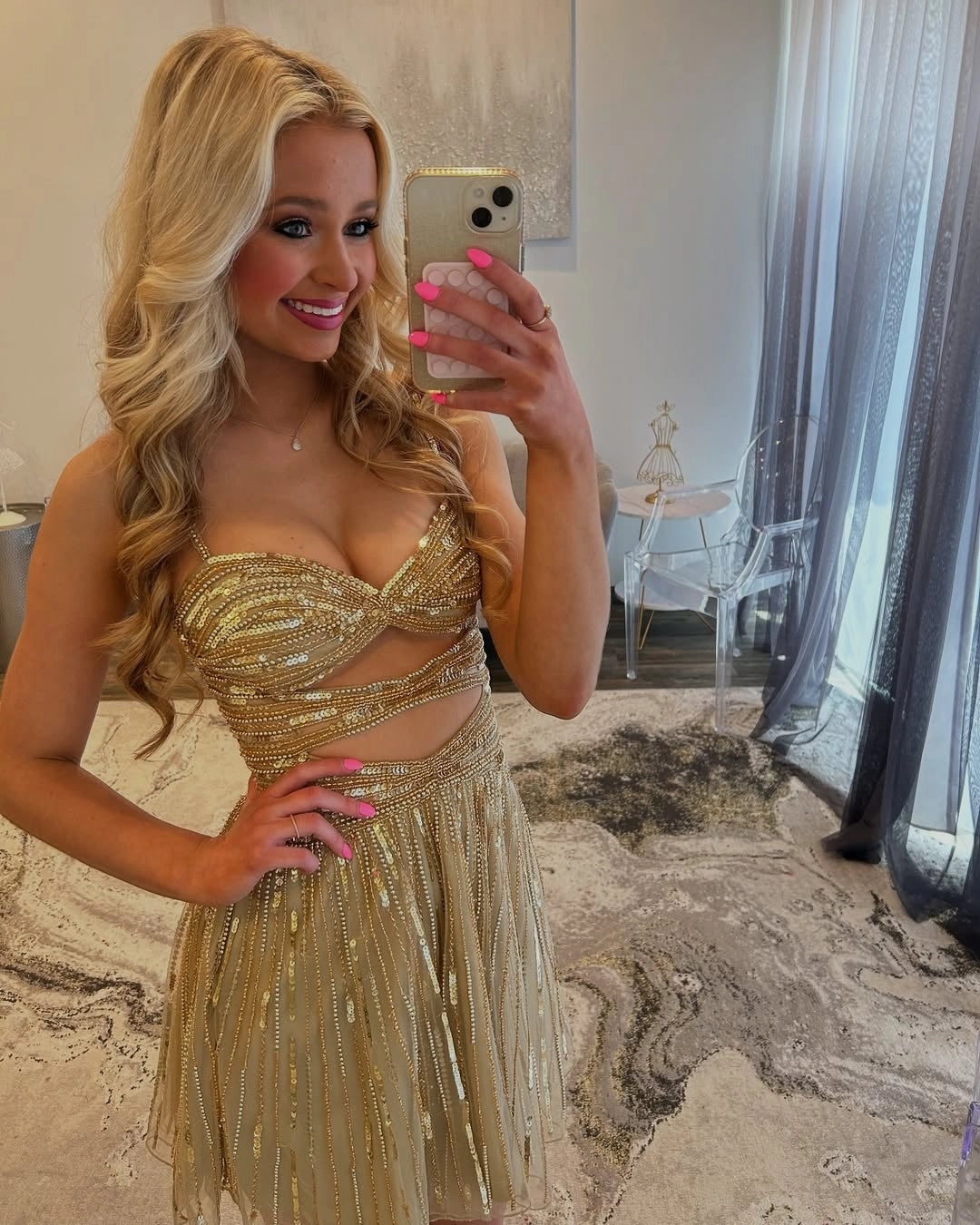 Gorgeous A Line Spaghetti Straps Keyhole Tulle Champagne Short Homecoming Dress