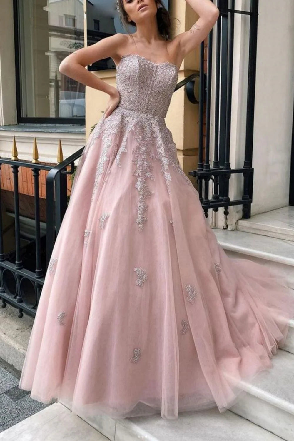 Gorgeous A Line Sweetheart Corset Appliques Pink Long Prom Dress